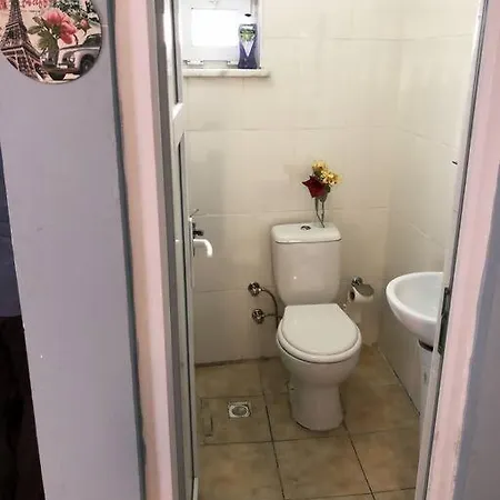 Central Apartament 4' Galata Tower Granbazaar 2' Sea 4' Ferry/metro/tram * اسطنبول