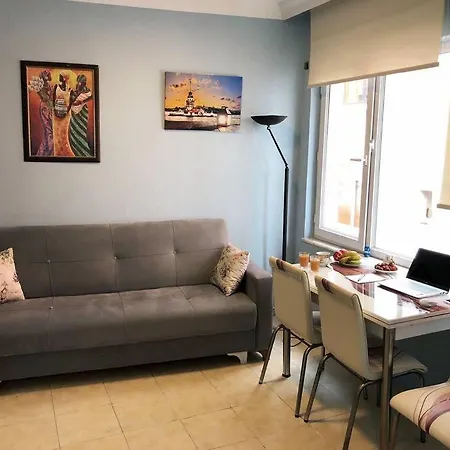 Central Apartament 4' Galata Tower Granbazaar 2' Sea 4' Ferry/metro/tram